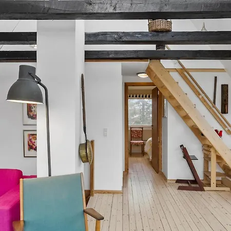 Vakantiehuis Lovely In With Wifi *